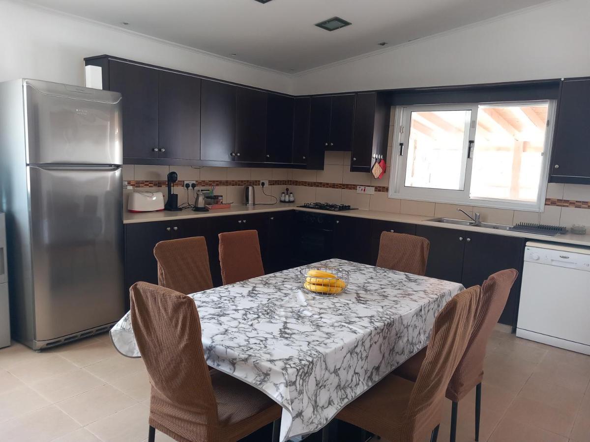 Sunset Villa Пафос Экстерьер фото